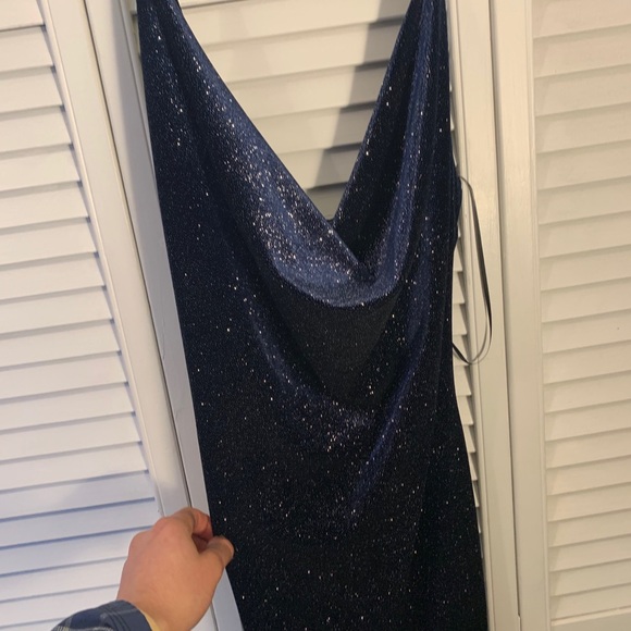 💙 Dark Navy blue scowl neck tight dress 💙 - Picture 2 of 5